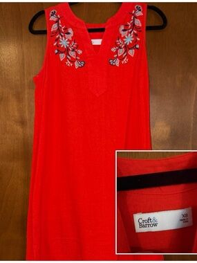 croft & barrow Red Sleeveless Embroidered V-Notch Shift Dress